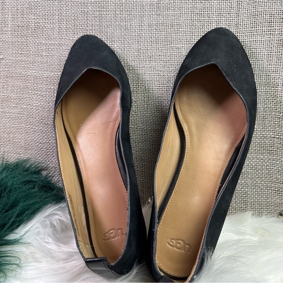 UGG "LYNLEY" WOMENS BALLERINA BLACK SUEDE LEATHER FLATS -size 7 - Picture 10 of 13